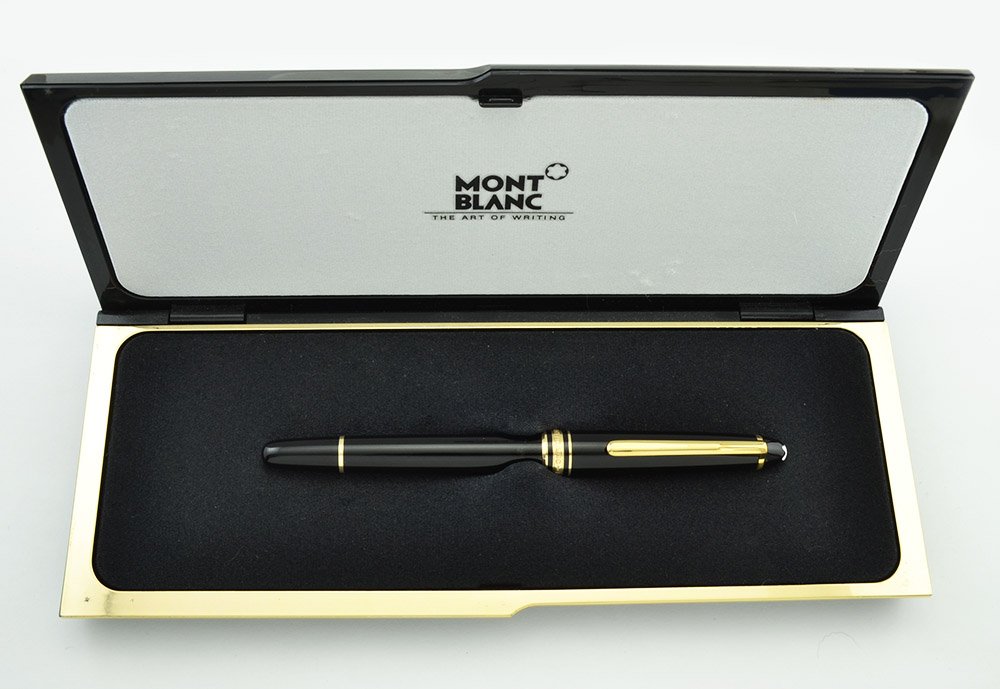 Montblanc Meisterstuck 144 - Black, Gold Trim, 14k Medium Nib
